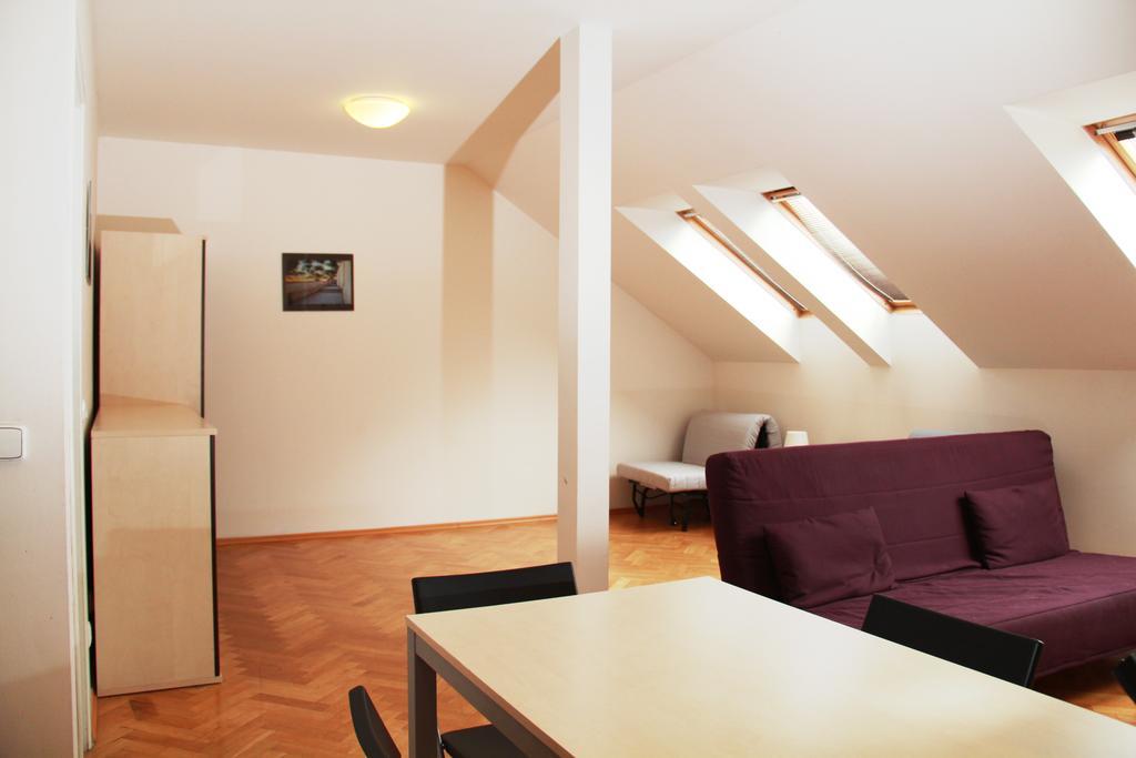 Residence Kostnicke Square Prag Dış mekan fotoğraf