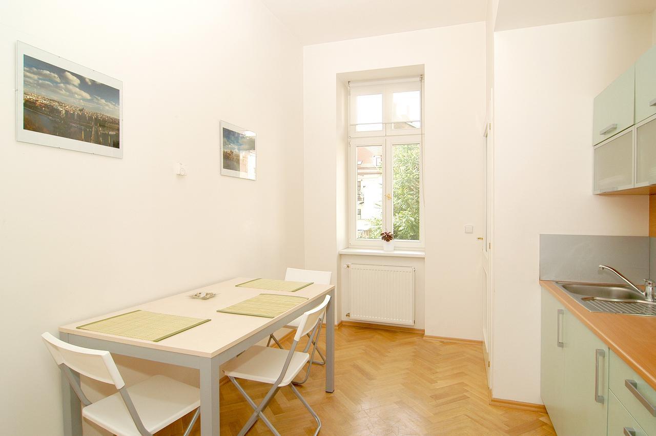 Residence Kostnicke Square Prag Dış mekan fotoğraf
