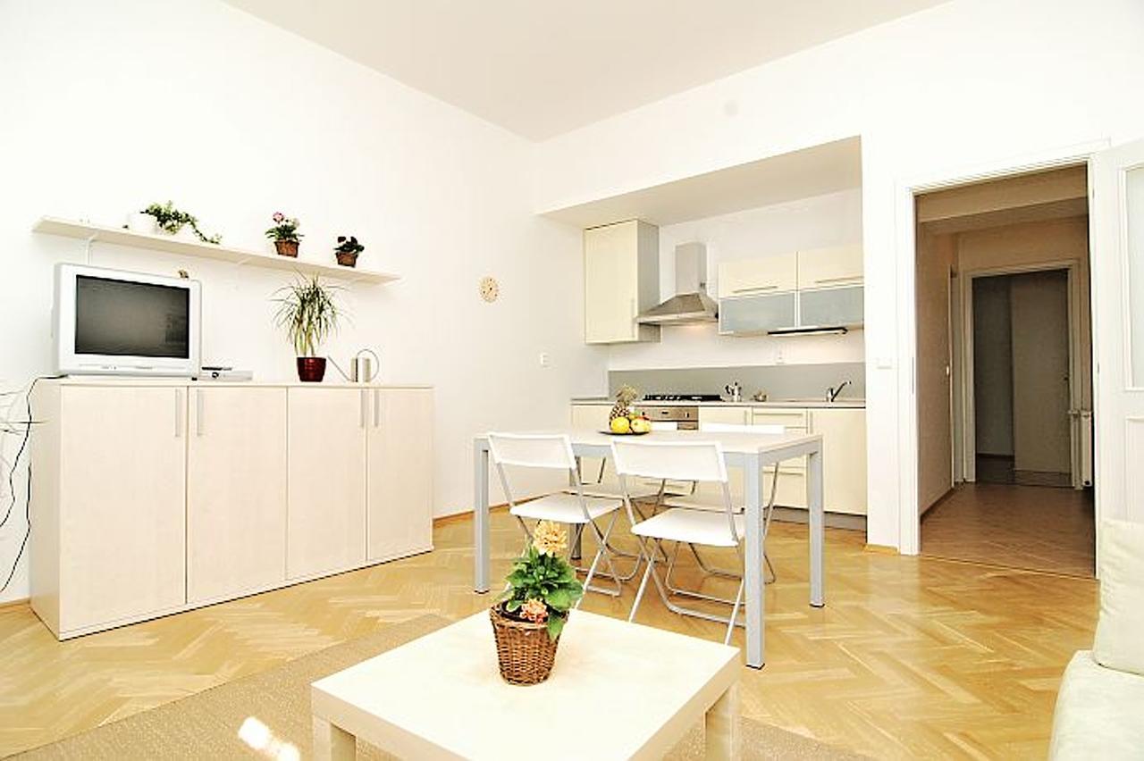 Residence Kostnicke Square Prag Dış mekan fotoğraf