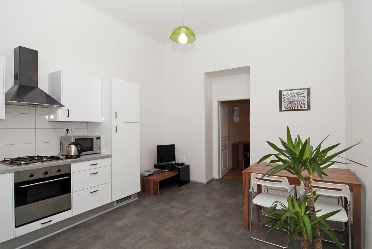 Residence Kostnicke Square Prag Dış mekan fotoğraf